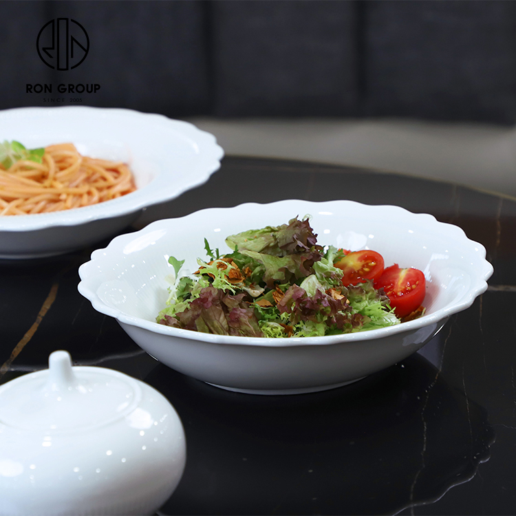 Custom White Flower Rim Ceramic Soup and Salad Bowl for Restaurant Table Service
