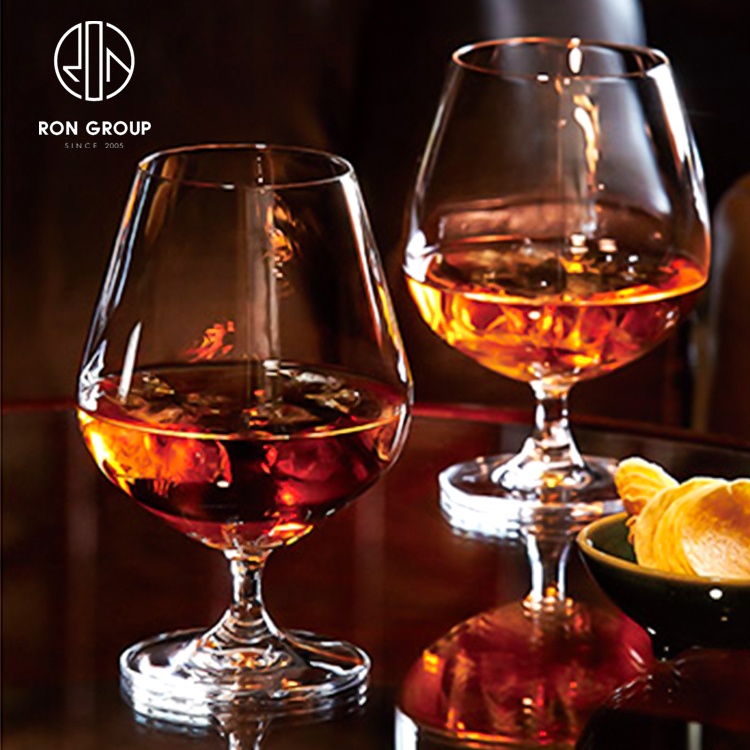 wholesale glassware Modern short-stemmed glass whiskey goblet for Brandy and whiskey