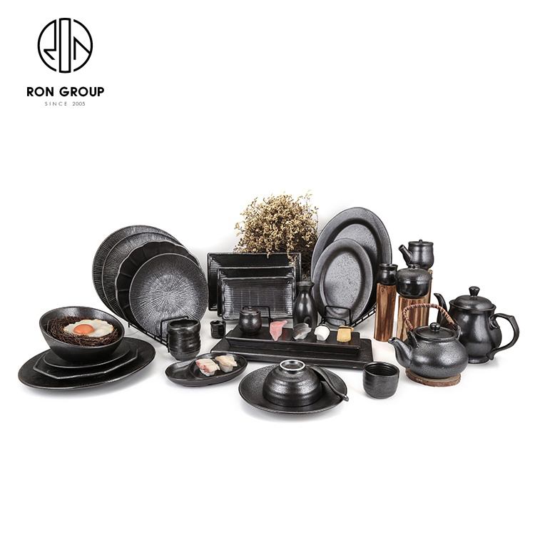 Wholesale Japanese Korean Restaurant Catering Hotel Durable Tableware Black Porcelain Dinner Set Ceramic Plate Dinnerware Sets