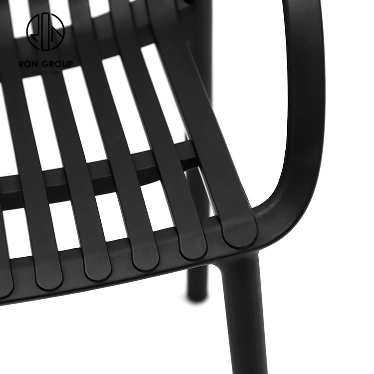 Hot Sale Restaurant Chair Simple Style Black White Party Furniture Dining Chair for Garden Restaurant
