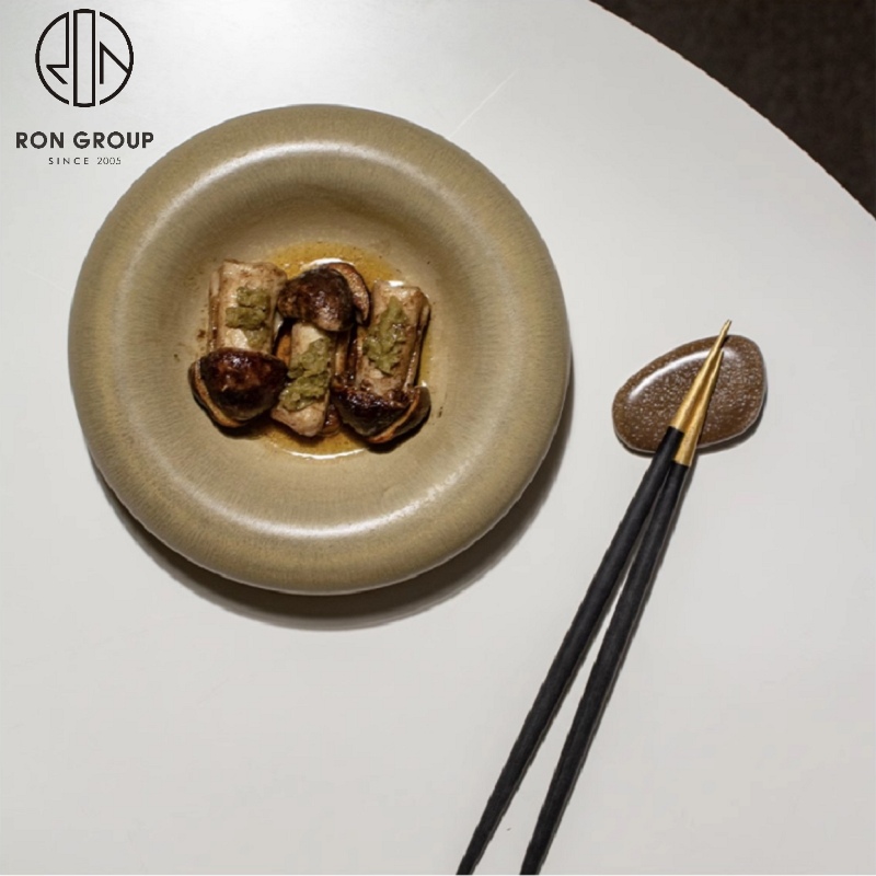 Modern Creative Ceramic Salad & Dessert Plate for Commercial Dining