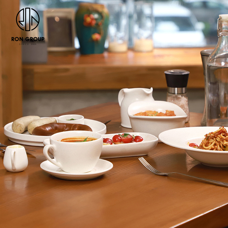 White Modern Ceramic Snack and Salad Bowl for Cafés & Restaurants