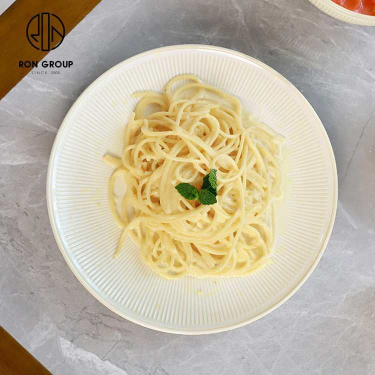 White Embossed Ceramic Dinner Plate for Weddings and Restaurants