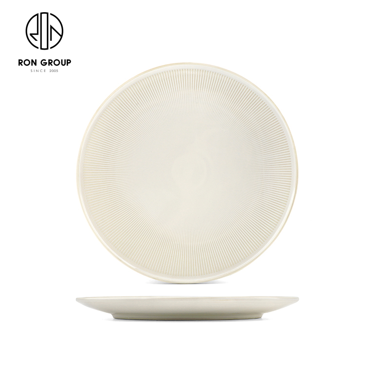 White Embossed Ceramic Dinner Plate for Weddings and Restaurants