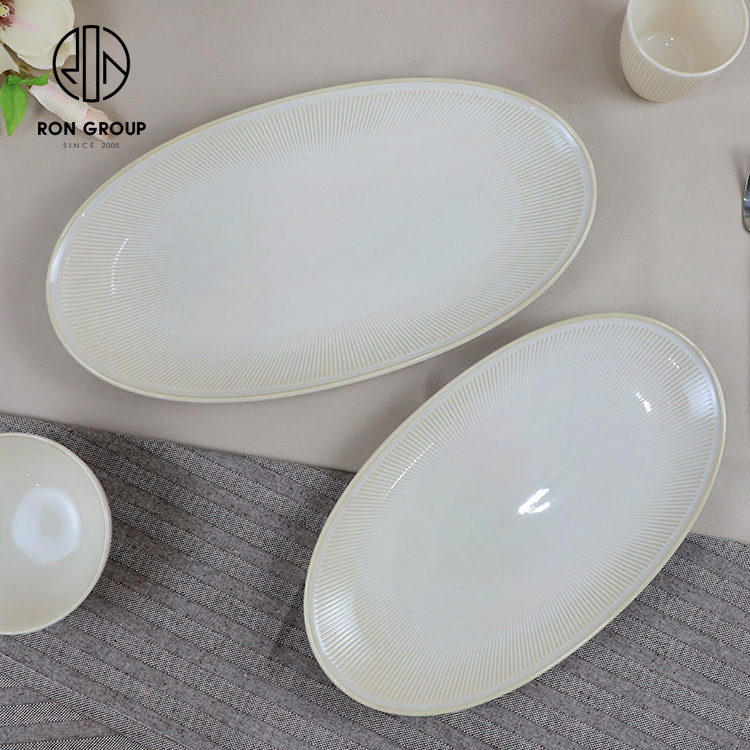 White Oval Ceramic Fish Plate for Restaurants and Catering Service