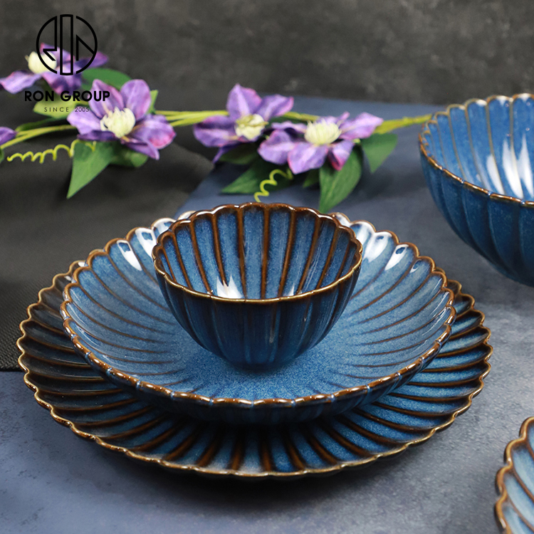 Blue Flower-Shaped Ceramic Dinnerware Set for Modern Cafés and Restaurants