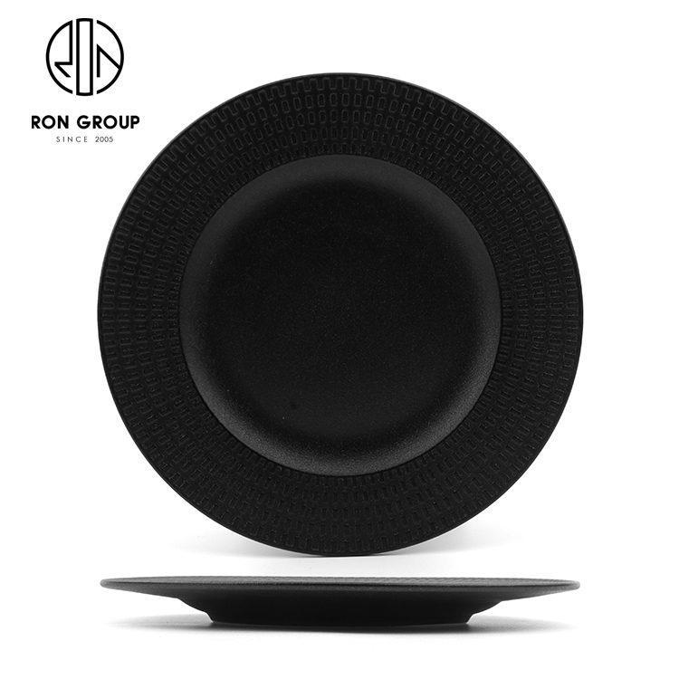 Textured Black Ceramic Concave Pasta Plate for Modern Restaurants