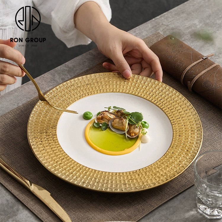 Luxury Golden Embossed Porcelain Dinner Plate for Upscale Events and Banquets
