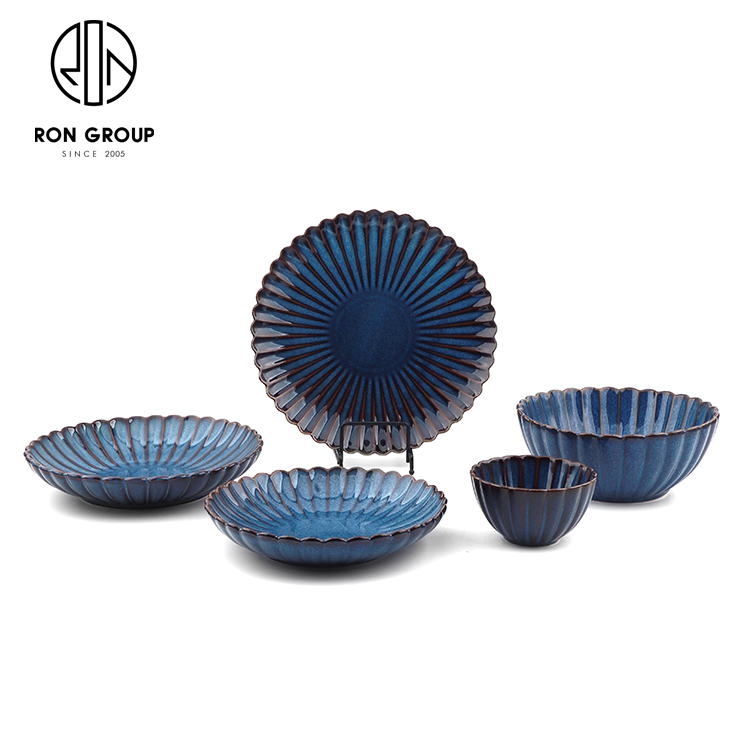 Blue Flower-Shaped Ceramic Dinnerware Set for Modern Cafés and Restaurants