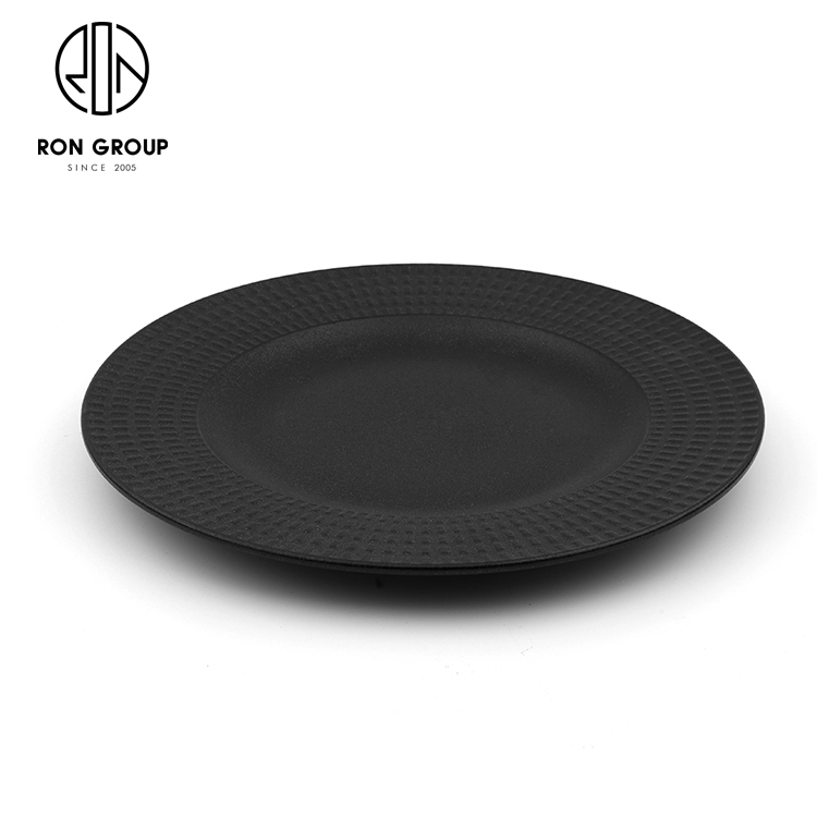 Textured Black Ceramic Concave Pasta Plate for Modern Restaurants