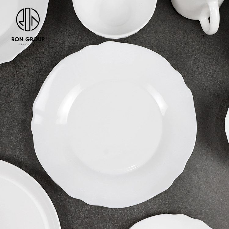 Custom White Flower Shaped Ceramic Dinner Plate for Steak, Salad and Dessert