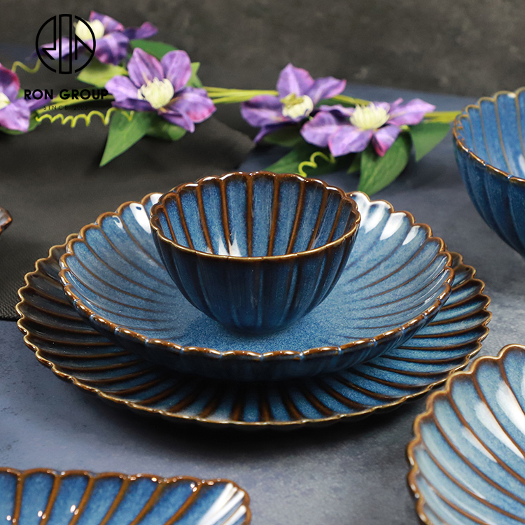 Blue Flower-Shaped Ceramic Dinnerware Set for Modern Cafés and Restaurants