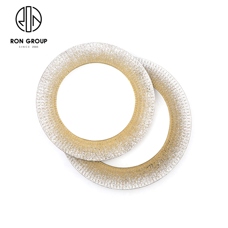 Luxury Golden Textured Serving Plate with Artistic Rim for High-End Banquets